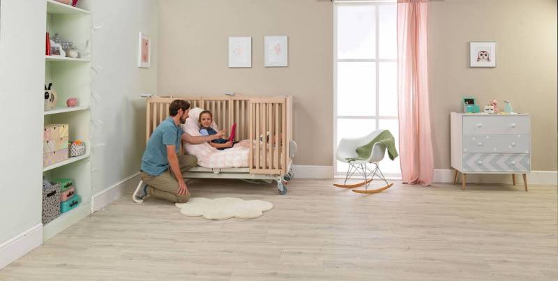 Louer un lit médicalisé pour enfant de 3 à 12 ans sur la Lyon, Paris, Nantes, Lille, Montpellier et dans toute la France - Livraison en 48H.